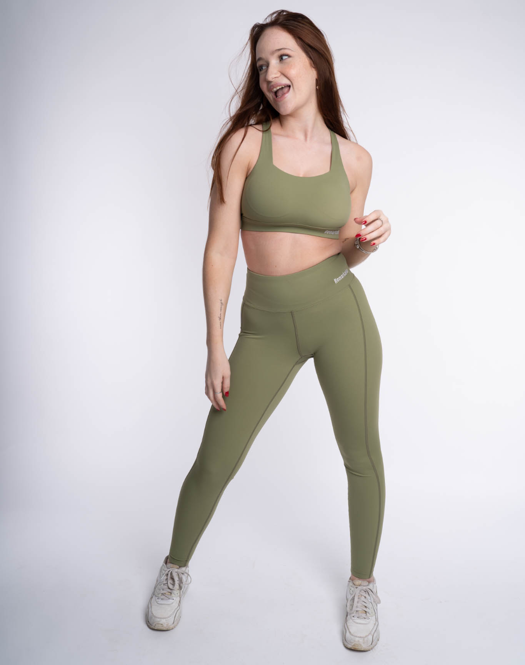 Crisscross Sports Bra and Yoga Leggings Women Activewear Set – Zioccie